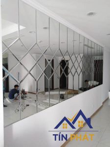 Mẫu gương và khung gương trang trí Bạc Liêu cho salon tóc 3