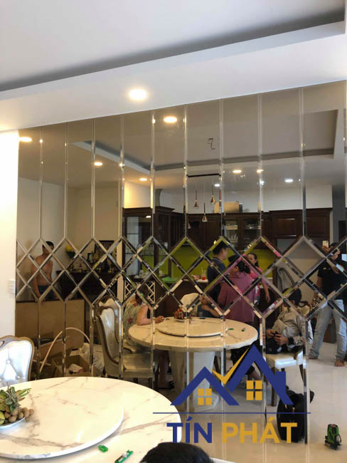 Địa chỉ mua gương gắn tường chất lượng cao tại TP Hồ Chí Minh 4
