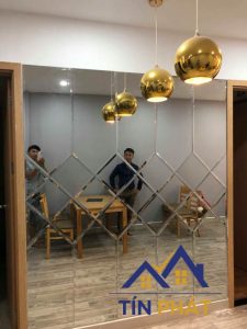 Tác dụng của gương trang trí Quận 5 trong thiết kế nội thất